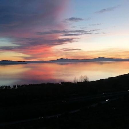 B&B Torre Del Lago Trasimeno Пассиньяно-суль-Тразимено Экстерьер фото