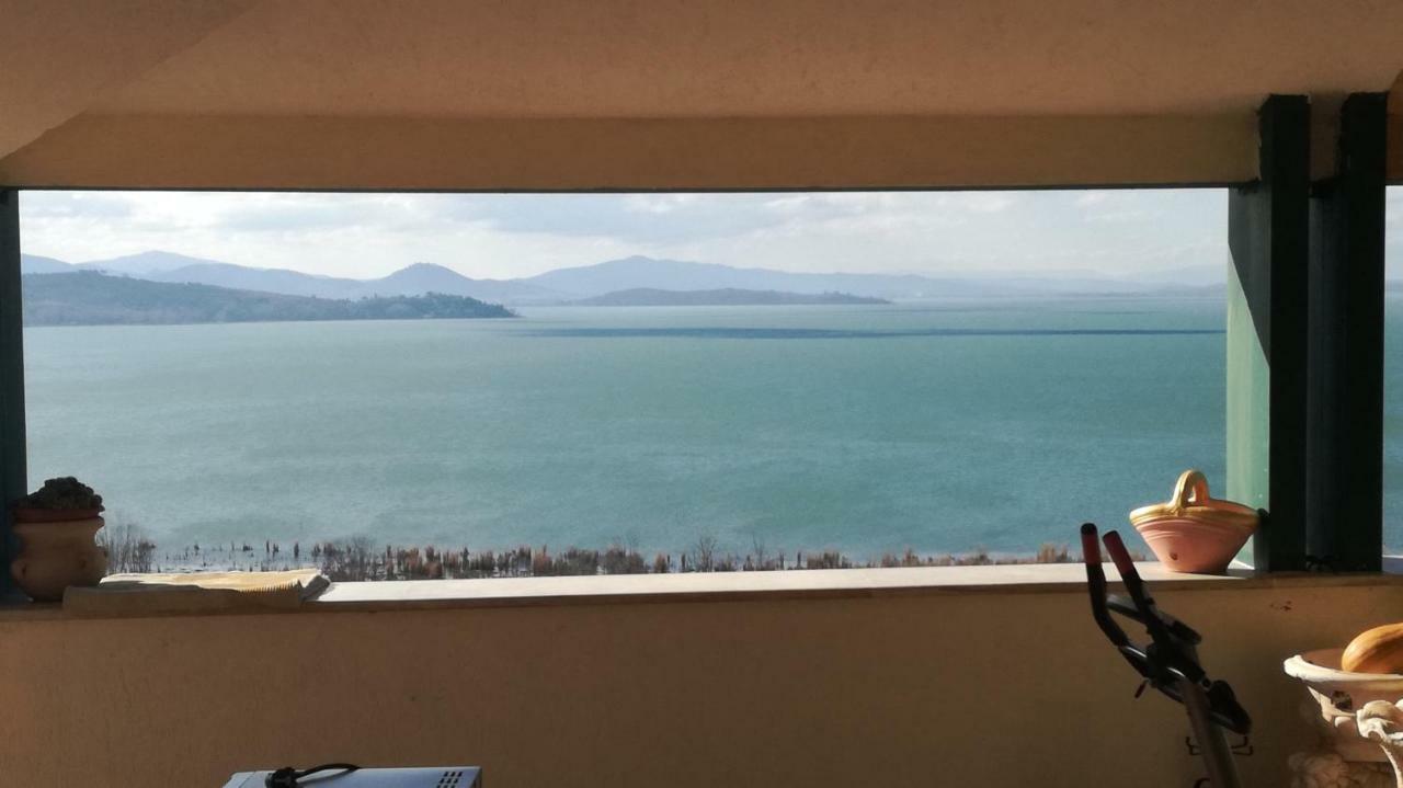 B&B Torre Del Lago Trasimeno Пассиньяно-суль-Тразимено Экстерьер фото