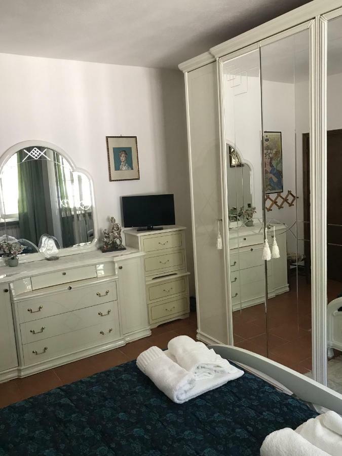 B&B Torre Del Lago Trasimeno Пассиньяно-суль-Тразимено Экстерьер фото
