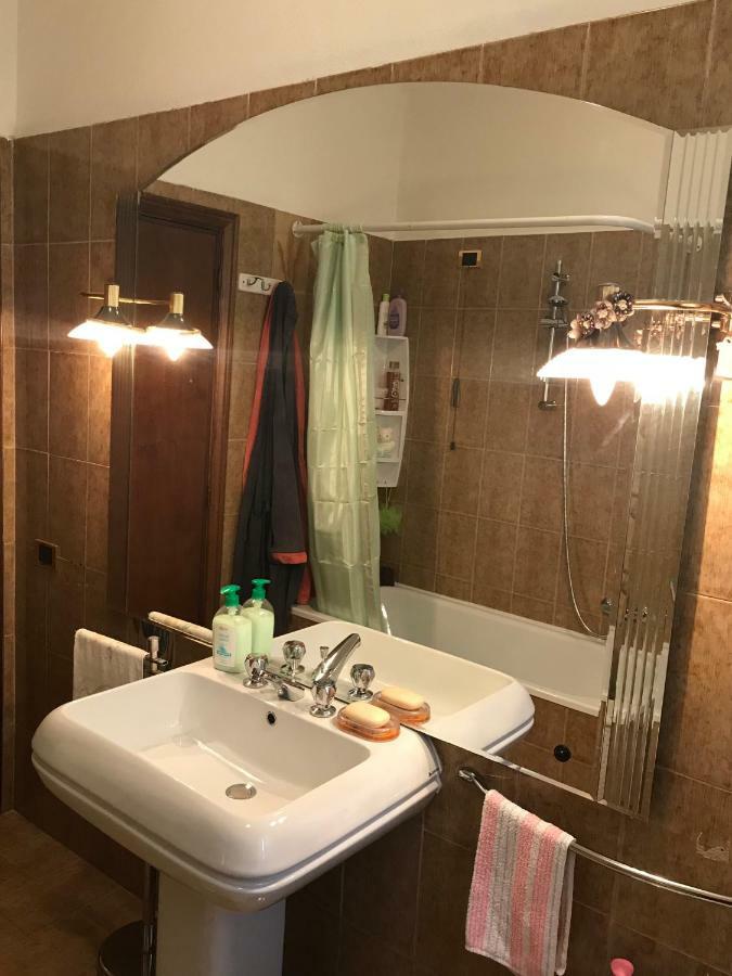 B&B Torre Del Lago Trasimeno Пассиньяно-суль-Тразимено Экстерьер фото