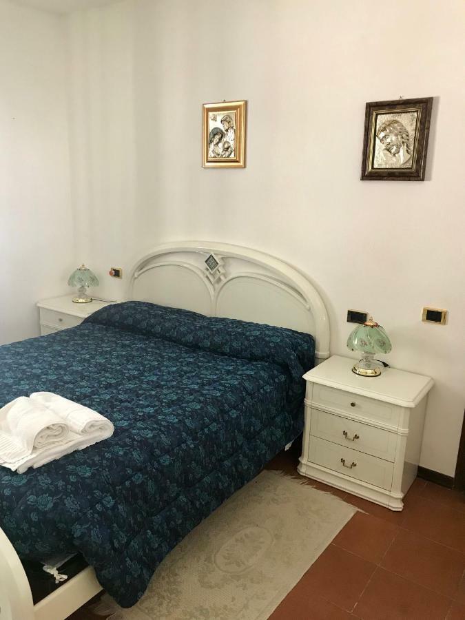 B&B Torre Del Lago Trasimeno Пассиньяно-суль-Тразимено Экстерьер фото
