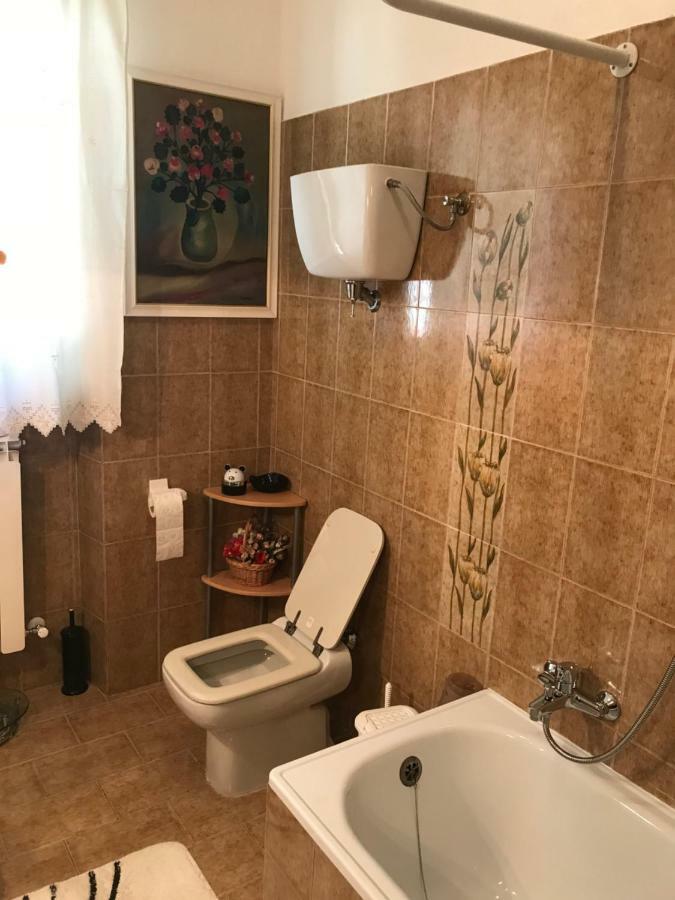 B&B Torre Del Lago Trasimeno Пассиньяно-суль-Тразимено Экстерьер фото